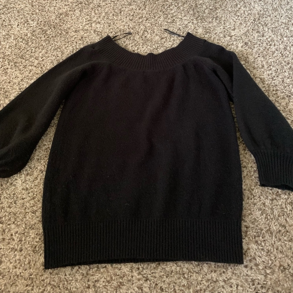 Forever 21 sweater - Picture 2 of 3